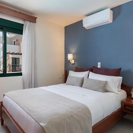 Caldera Bay Hotel Platanés Kültér fotó