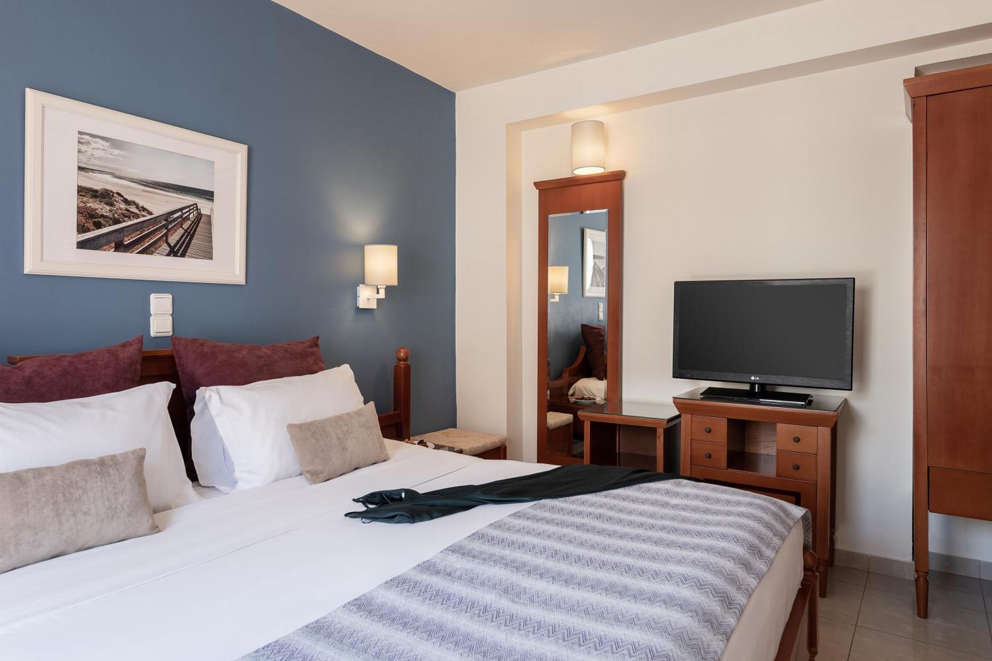 Caldera Bay Hotel Platanés Kültér fotó