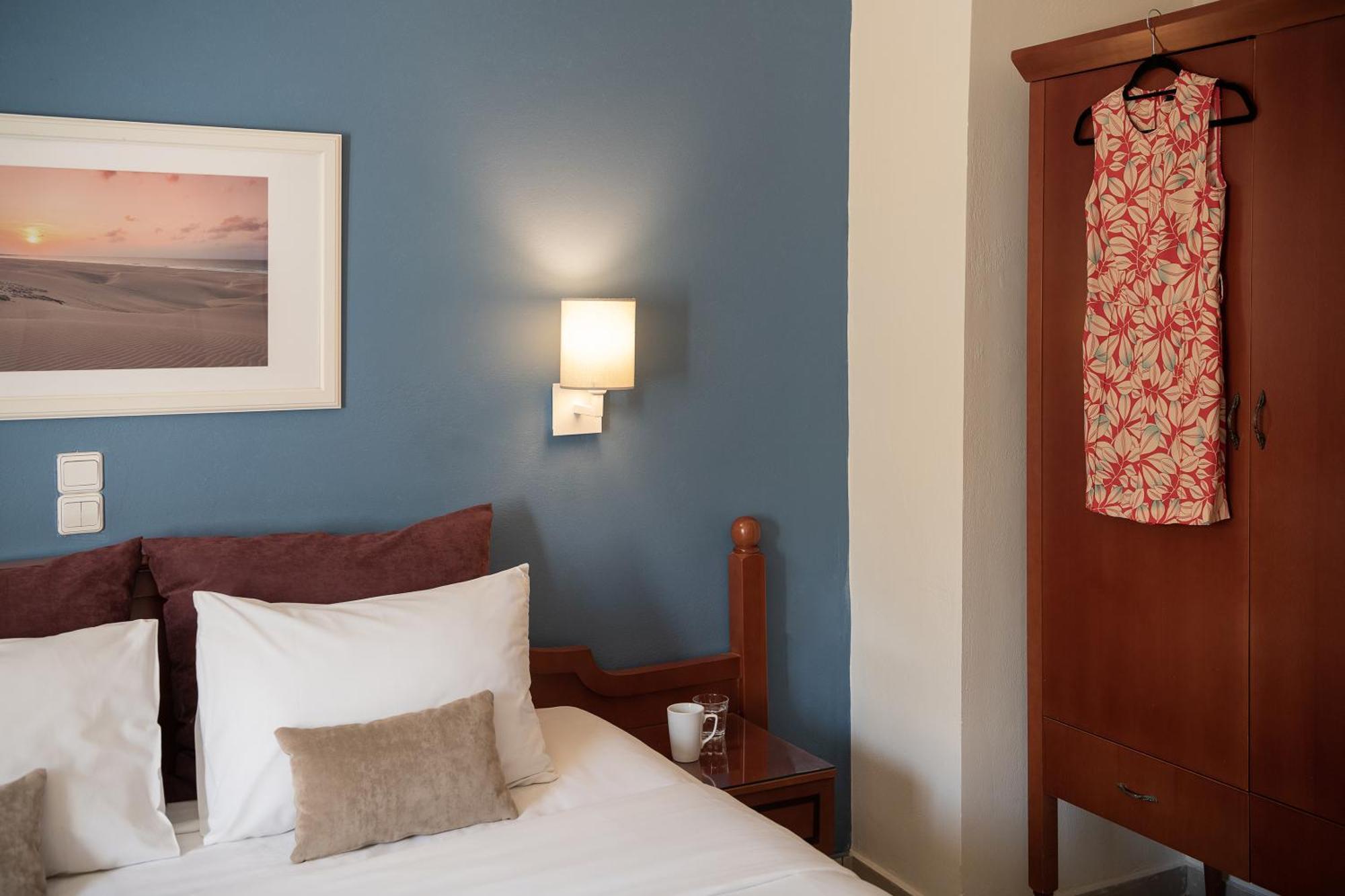 Caldera Bay Hotel Platanés Kültér fotó